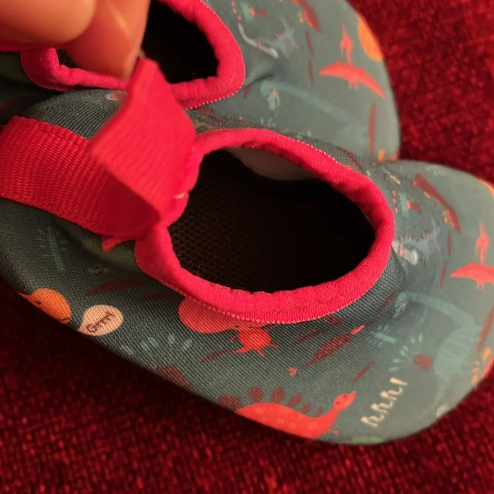 NEW 🦖Dino🦕 Print Baby Water Shoes | Size EU 16/17 (US 1–2), 0-6 months